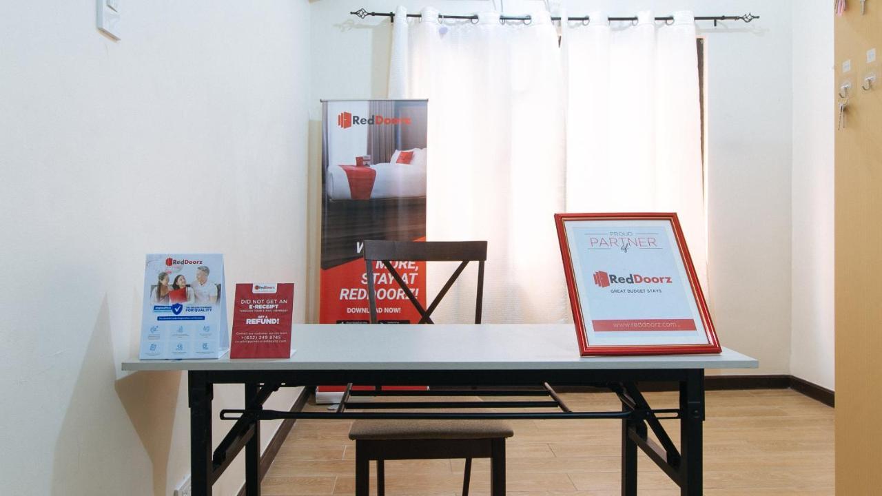 Reddoorz Plus @ A Rita Street San Juan San Juan  Екстер'єр фото