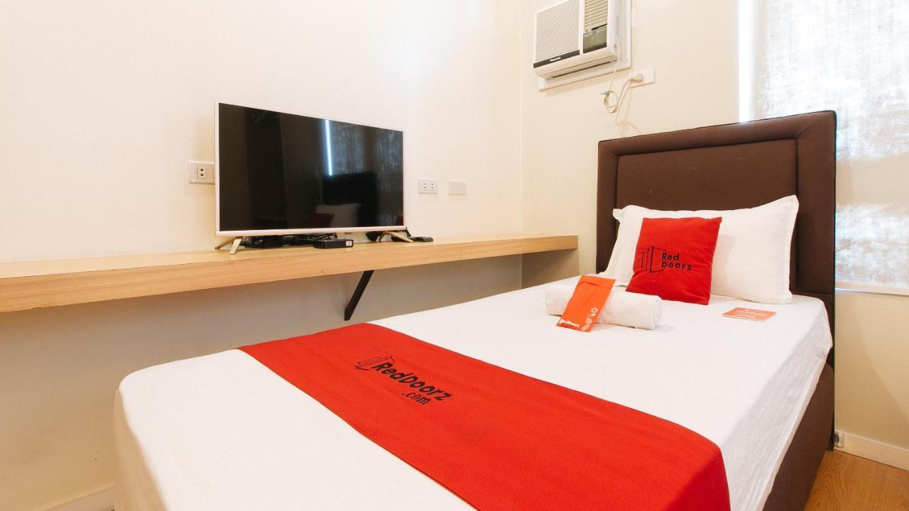 Reddoorz Plus @ A Rita Street San Juan San Juan  Екстер'єр фото